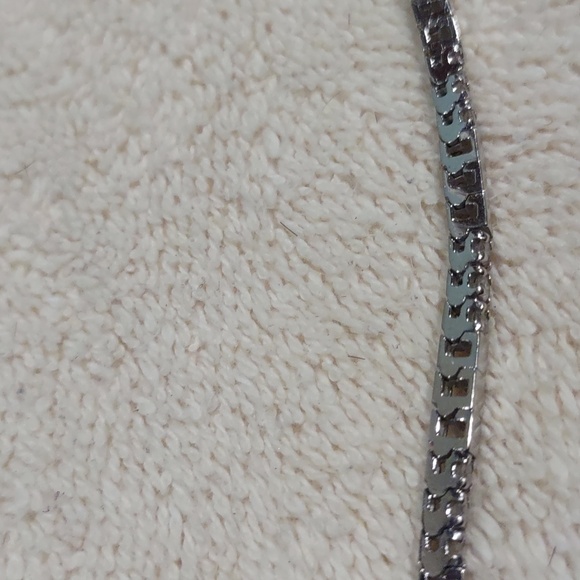 14 Kt White Gold Diamond Tennis Bracelet - Picture 5 of 10